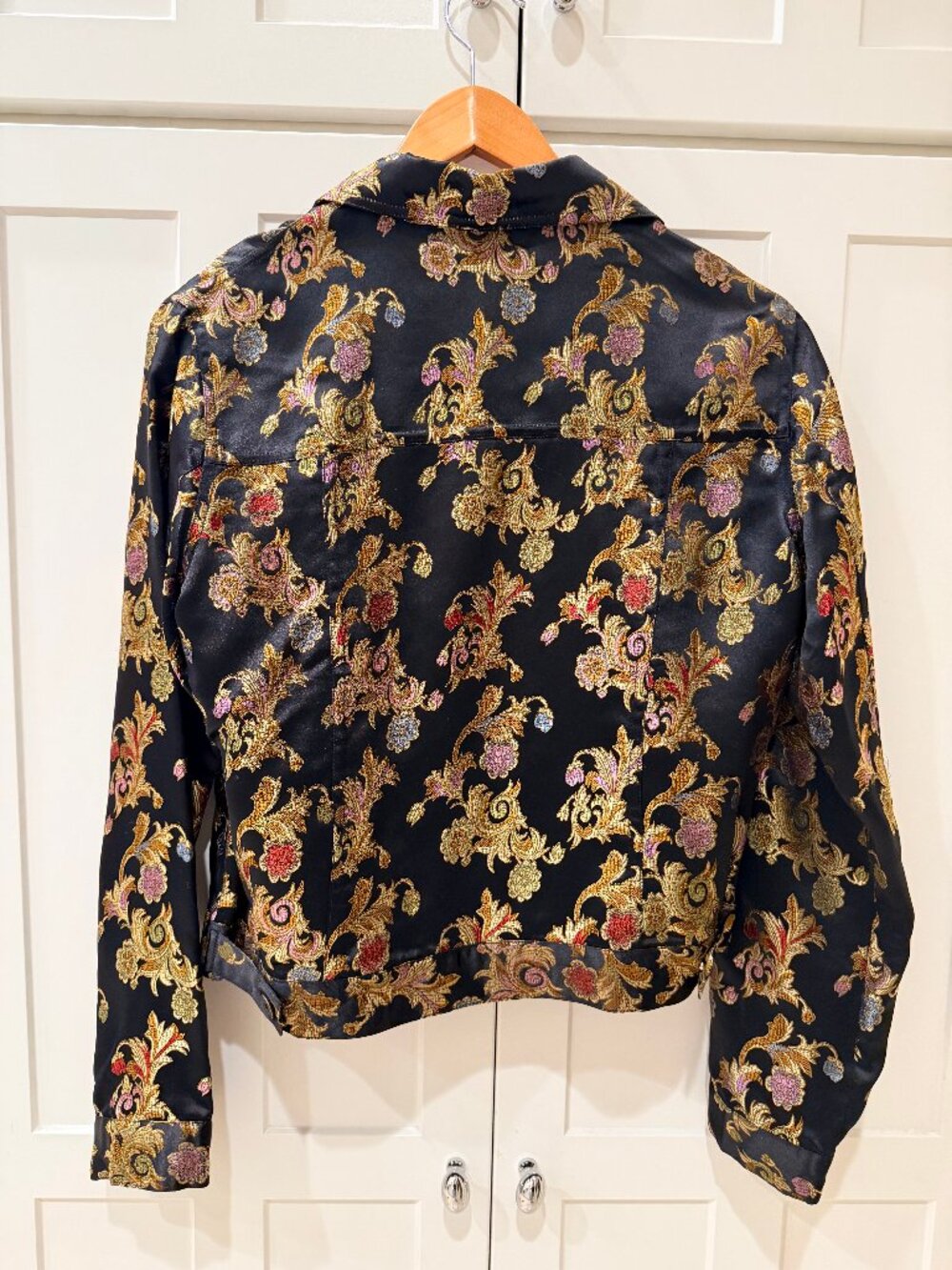 The Silk Box Black Floral Brocade Cropped Jacket Jacquard Statement Piece Size 6 - Picture 2 of 5